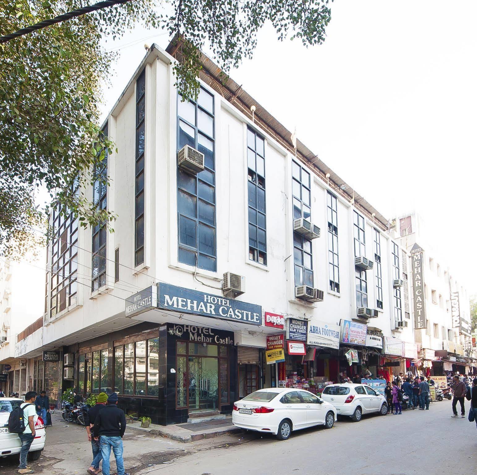 Treebo Mehar Castle Hotel Delhi  Bagian luar foto
