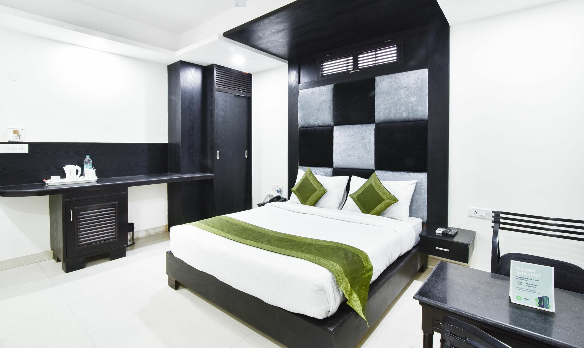 Treebo Mehar Castle Hotel Delhi  Bagian luar foto